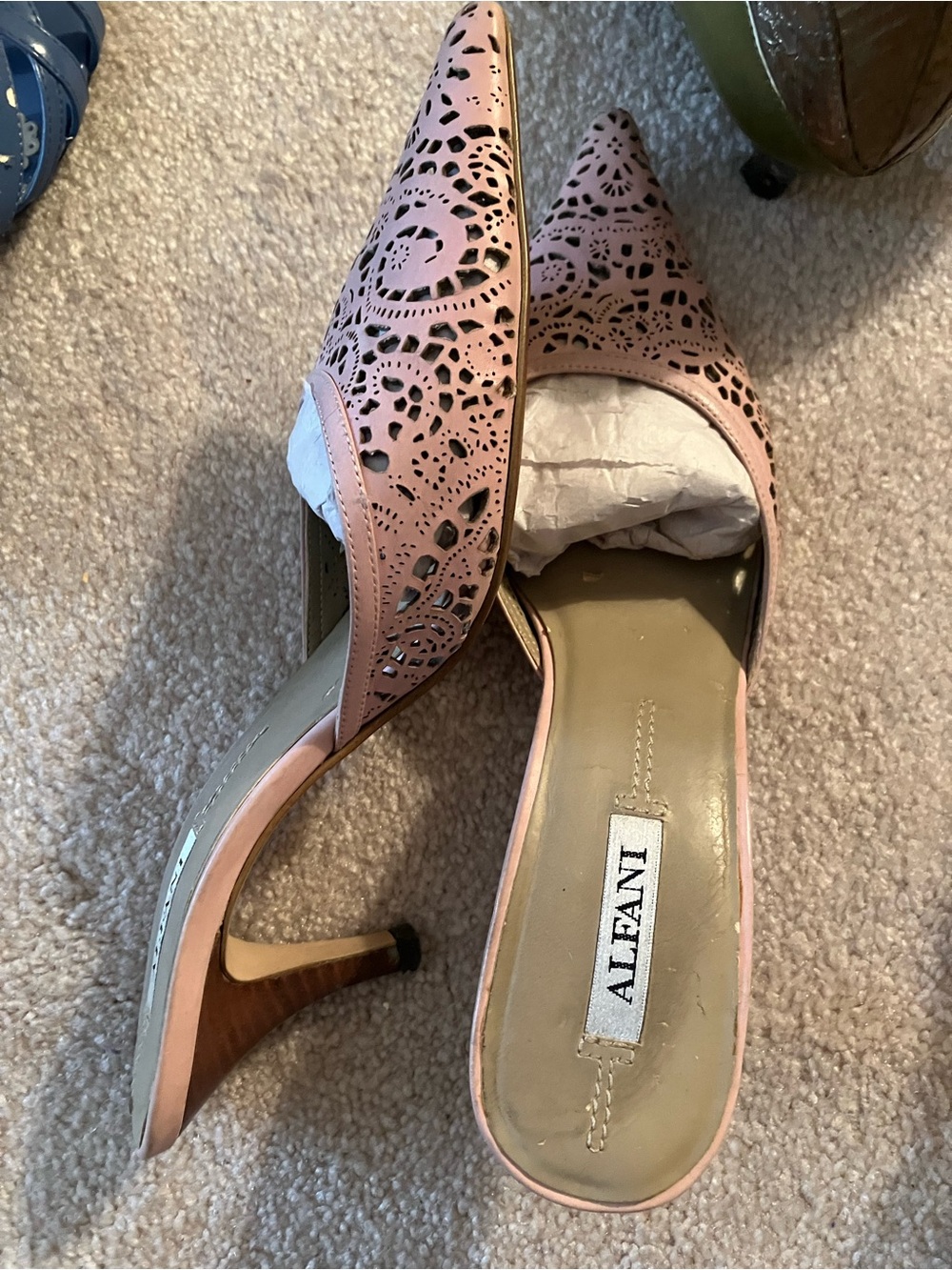 Alfani Pink Laser-Cut Pointed Mule 👠